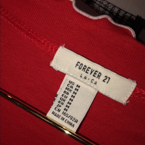 T-Shirt - Picture 3 of 3